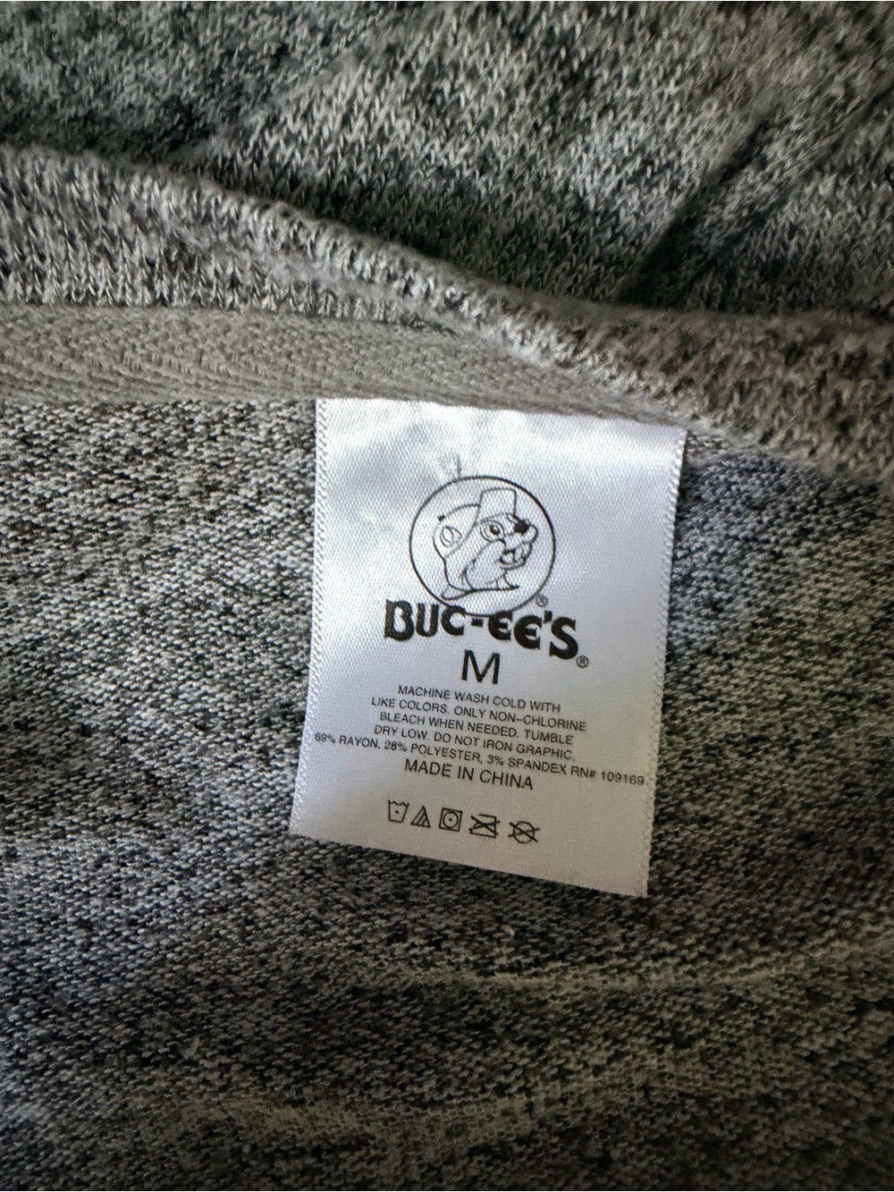 Buc-ee’s Women’s V-neck top Gray Long Sleeve Medium - Picture 5 of 6